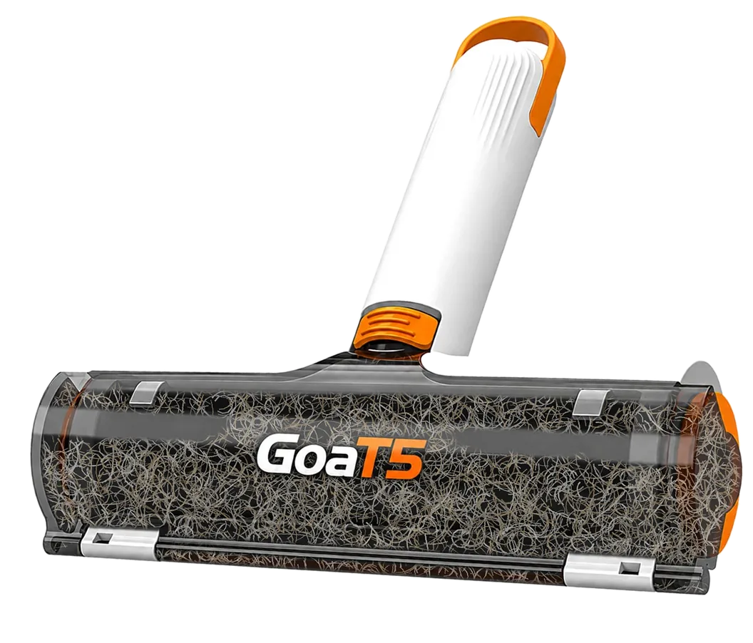 GoaT5 roller with its see-through chamber full of pet hair